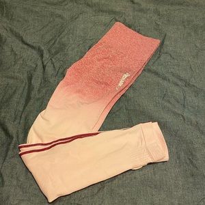 NEW WITHOUT TAGS cute workout leggings from Gymshark (size small)